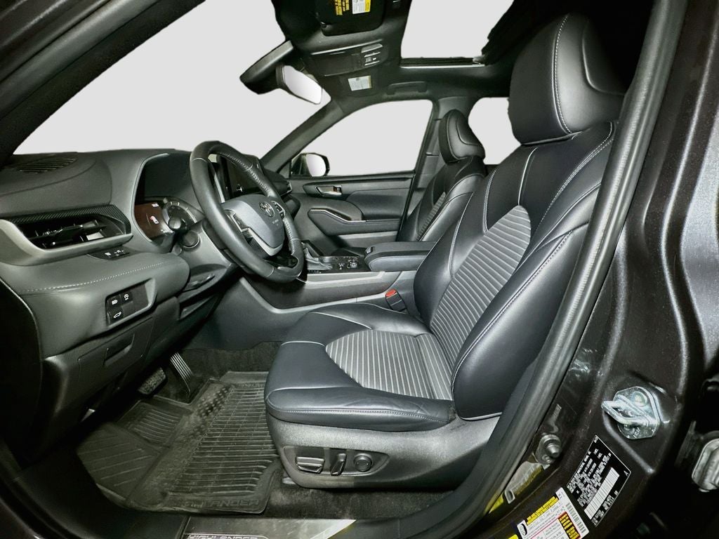 2023 Toyota Highlander XSE