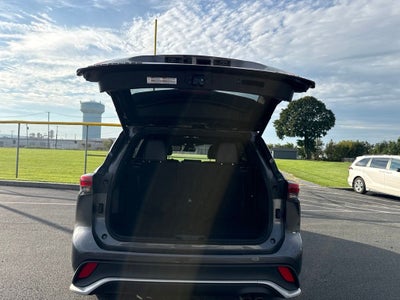2023 Toyota Highlander XSE