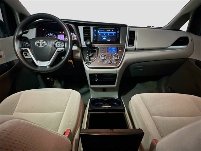 2017 Toyota Sienna LE 8 Passenger
