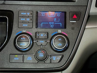 2017 Toyota Sienna LE 8 Passenger