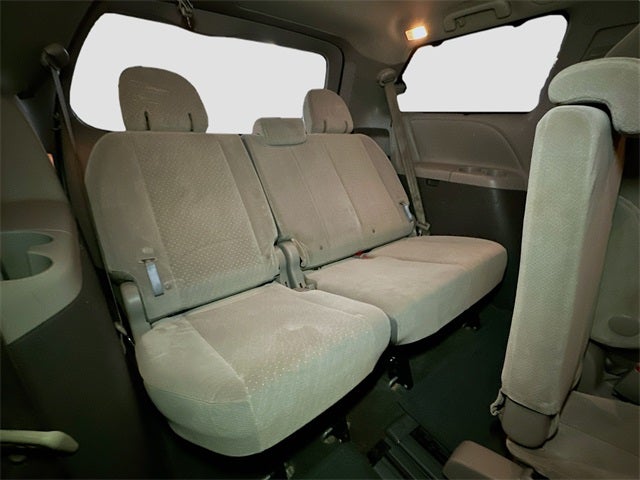 2017 Toyota Sienna LE 8 Passenger