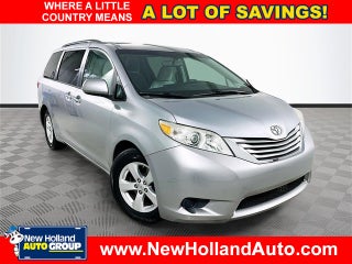 2017 Toyota Sienna LE 8 Passenger