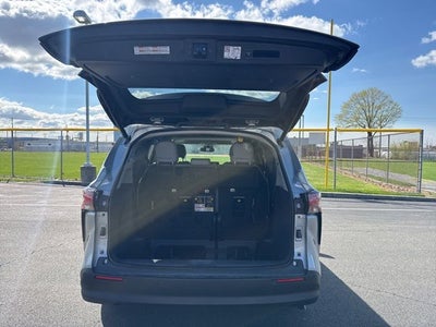 2021 Toyota Sienna XLE 8 Passenger