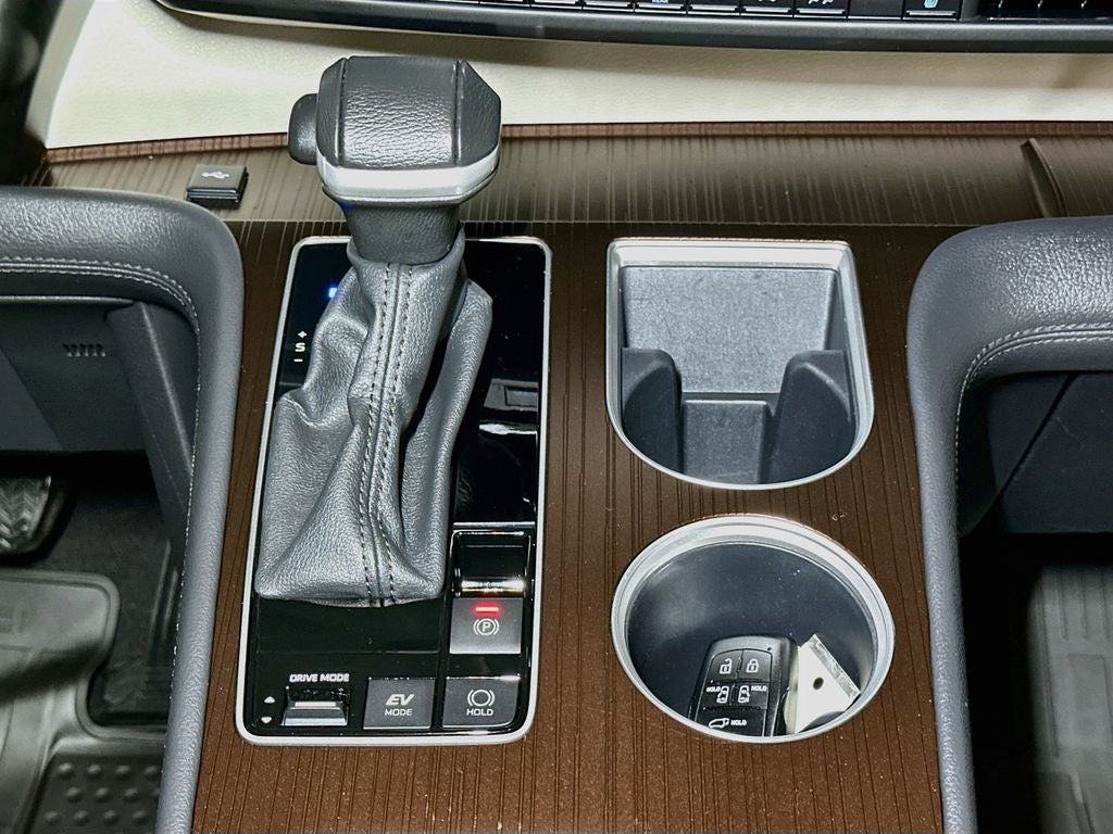 2023 Toyota Sienna XLE 7 Passenger