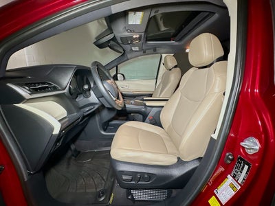 2023 Toyota Sienna XLE 7 Passenger