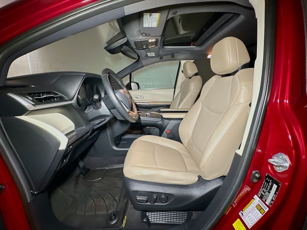 2023 Toyota Sienna XLE 7 Passenger