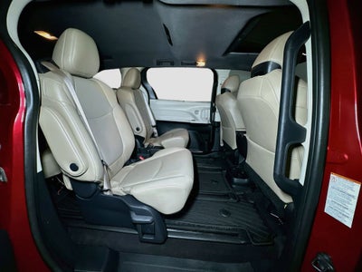2023 Toyota Sienna XLE 7 Passenger