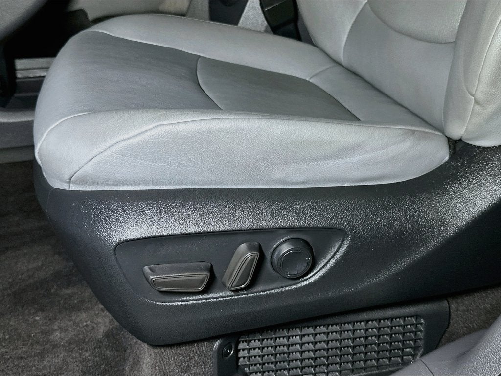 2024 Toyota Sienna XLE 7 Passenger