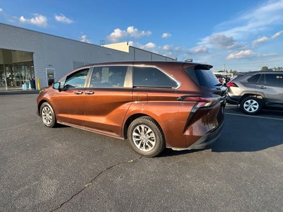 2024 Toyota Sienna XLE 7 Passenger