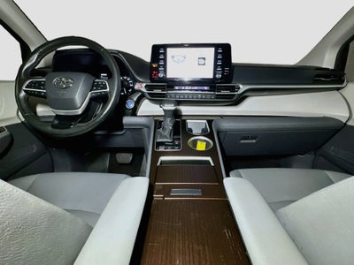2024 Toyota Sienna XLE 7 Passenger