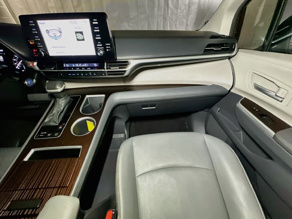 2024 Toyota Sienna XLE 7 Passenger