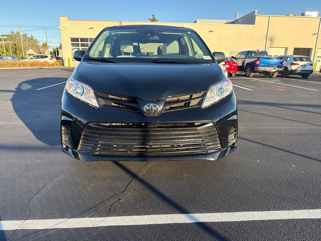 2020 Toyota Sienna L 7 Passenger