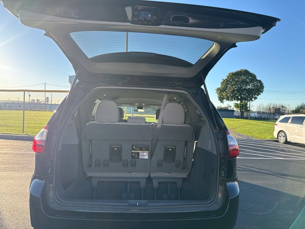 2020 Toyota Sienna L 7 Passenger