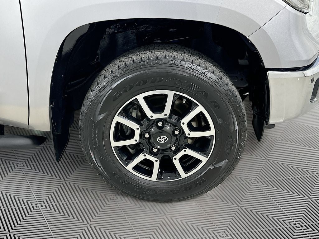 2018 Toyota Tundra SR5