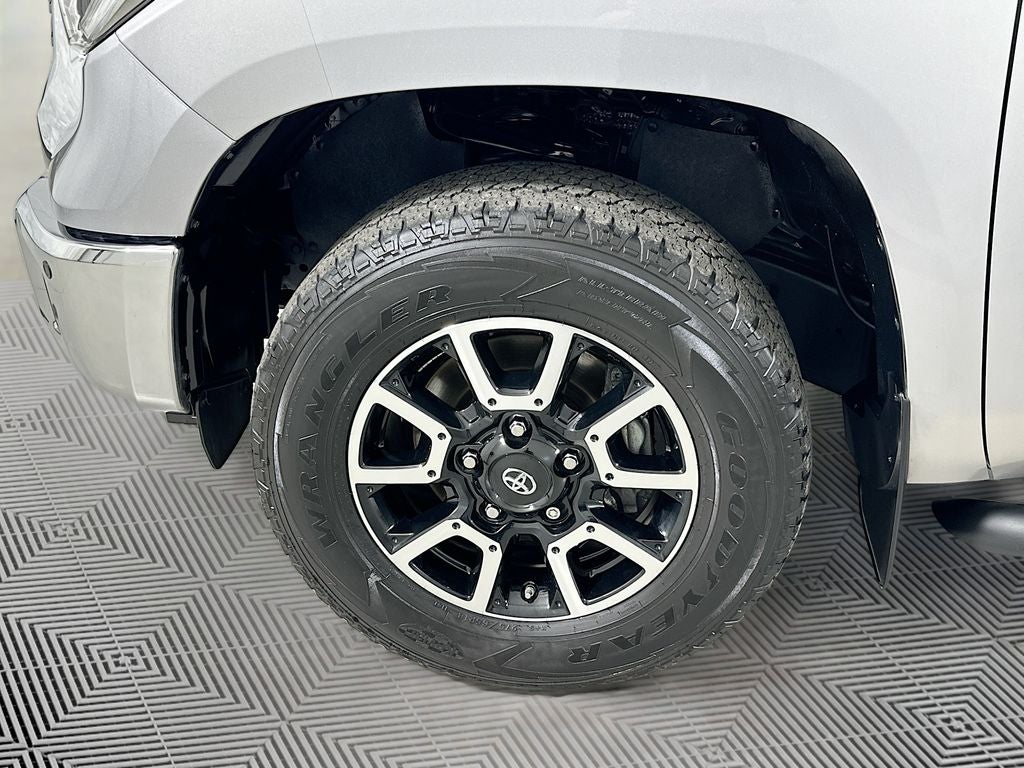 2018 Toyota Tundra SR5
