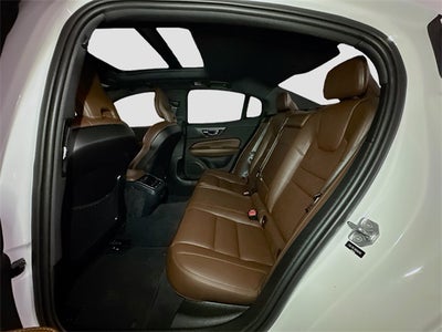 2022 Volvo S60 B5 Inscription