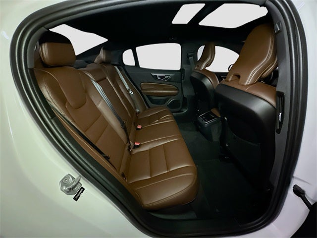 2022 Volvo S60 B5 Inscription