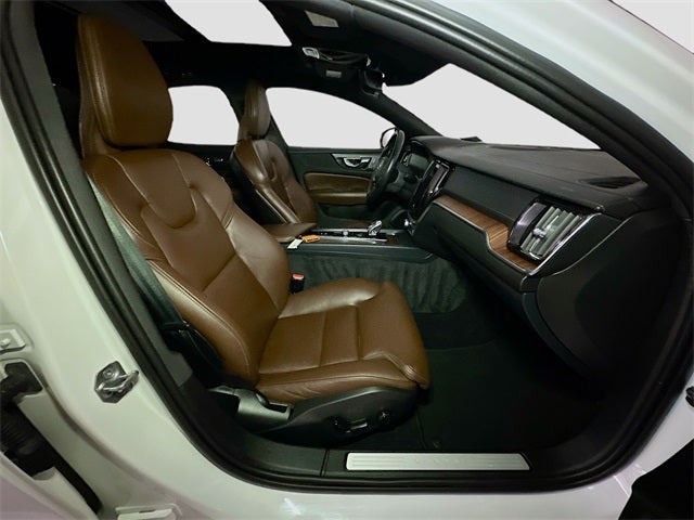 2022 Volvo S60 B5 Inscription