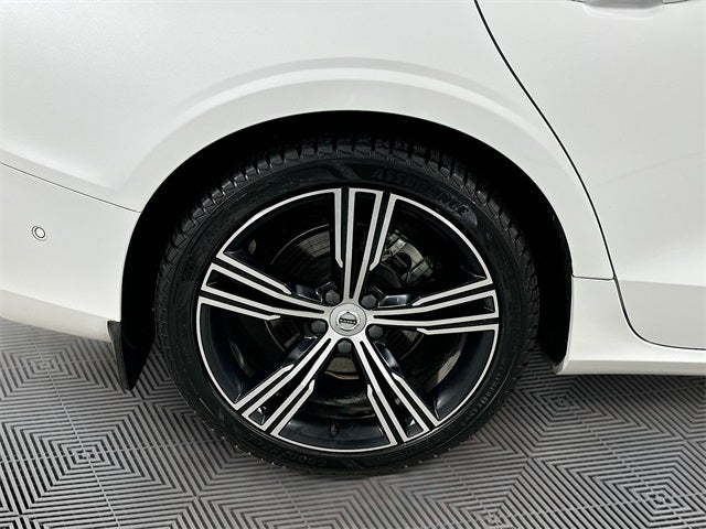 2022 Volvo S60 B5 Inscription