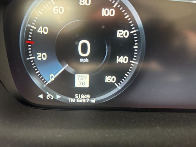 2022 Volvo S60 B5 Momentum