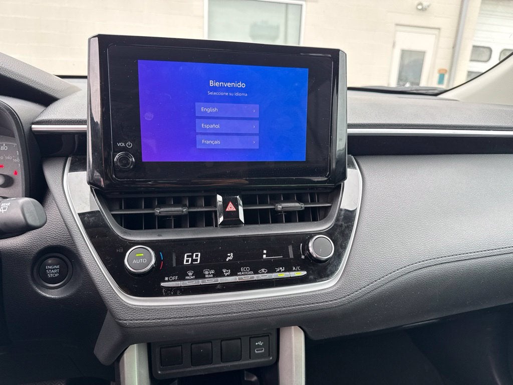 2024 Toyota Corolla Cross LE