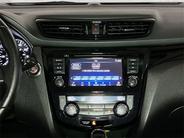 2022 Nissan Rogue Sport SV