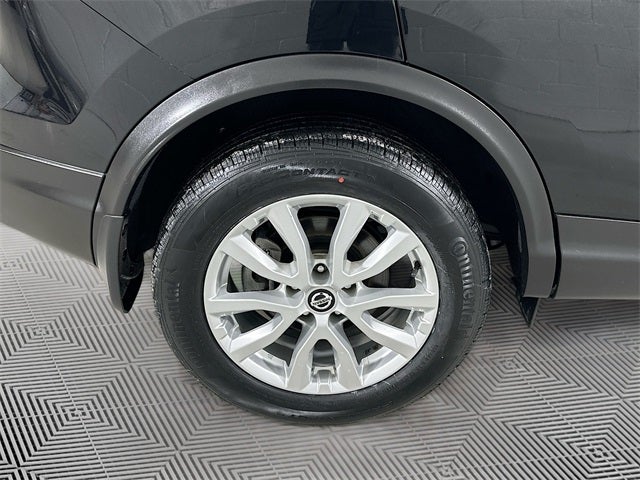 2022 Nissan Rogue Sport SV