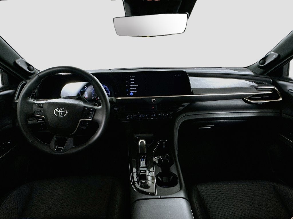 2025 Toyota Crown Signia Limited