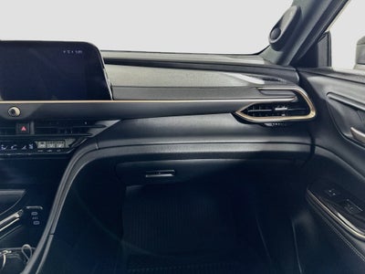 2025 Toyota Crown Signia Limited