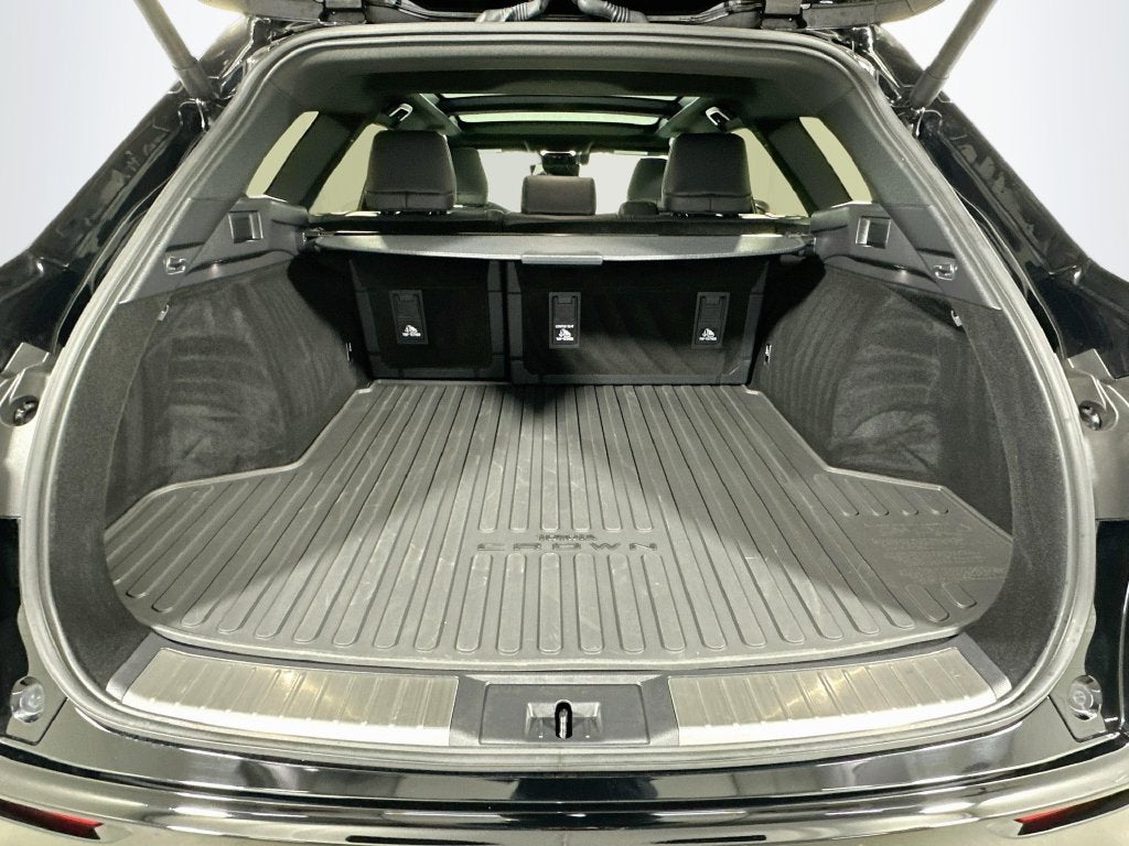 2025 Toyota Crown Signia Limited