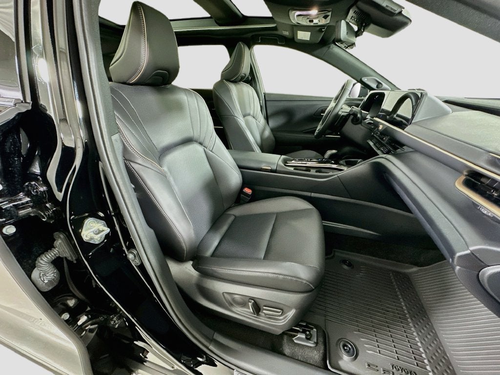 2025 Toyota Crown Signia Limited