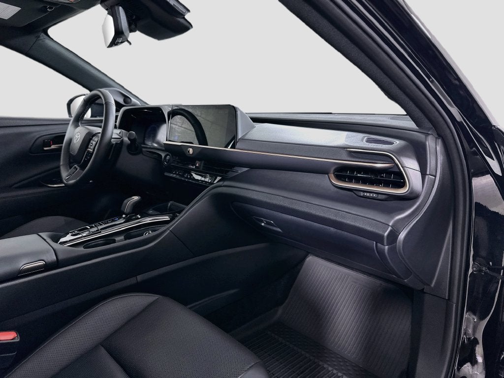 2025 Toyota Crown Signia Limited