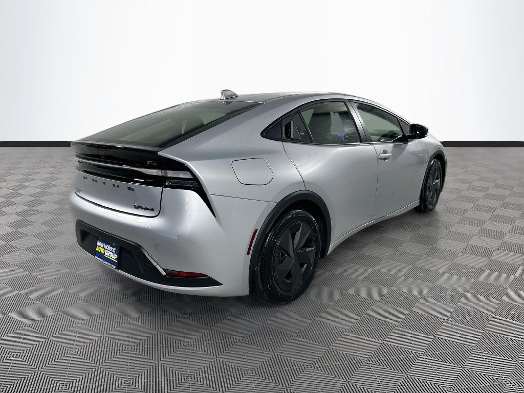 2024 Toyota Prius Prime SE