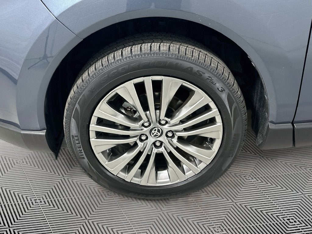 2021 Toyota Venza XLE