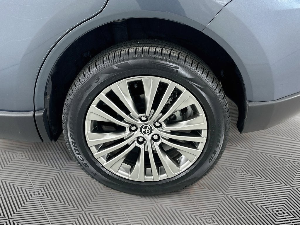 2021 Toyota Venza XLE