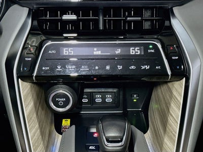 2024 Toyota Venza XLE
