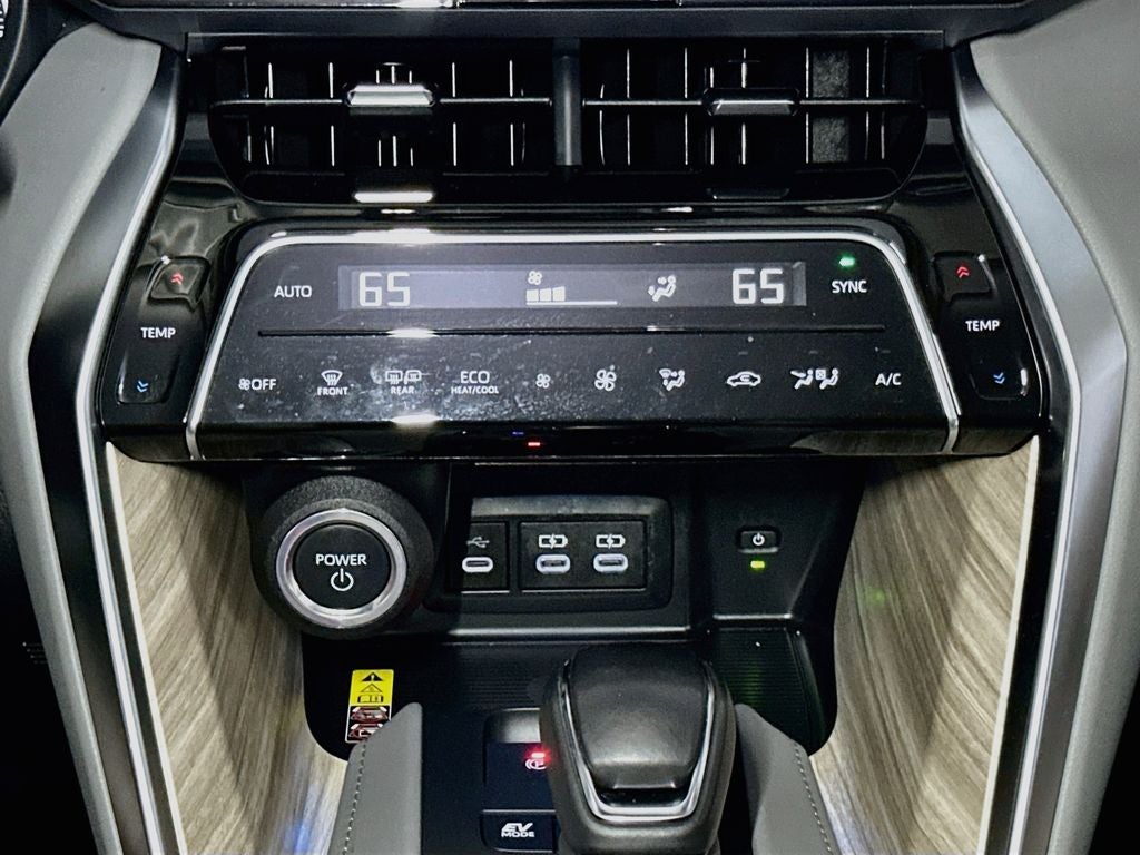 2024 Toyota Venza XLE