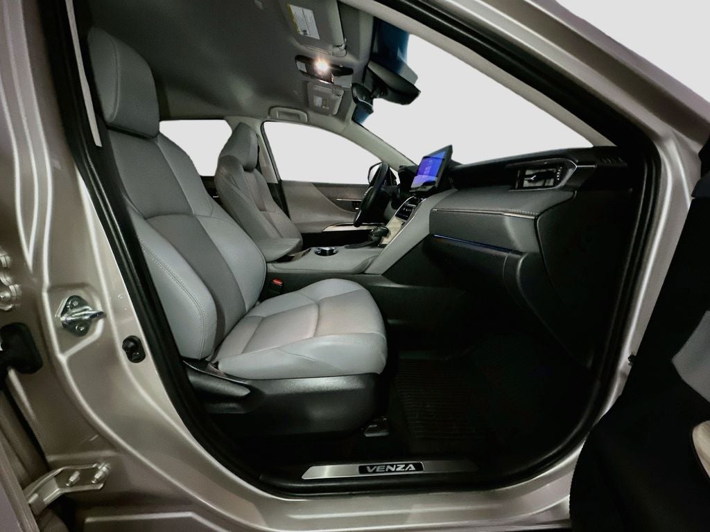 2024 Toyota Venza XLE