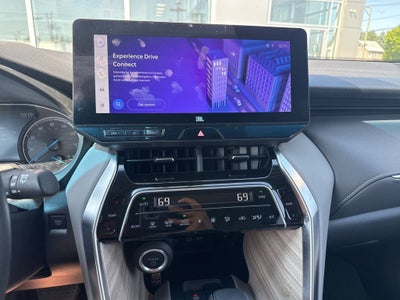 2024 Toyota Venza XLE