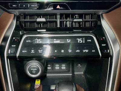 2023 Toyota Venza XLE