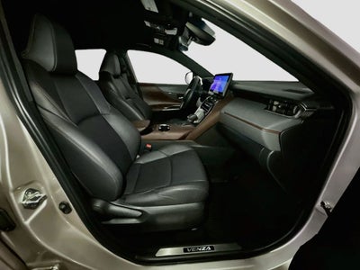 2023 Toyota Venza XLE