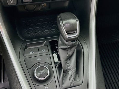 2025 Toyota RAV4 Hybrid SE