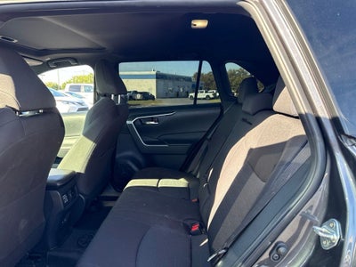 2025 Toyota RAV4 Hybrid SE