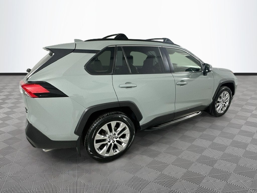 2021 Toyota RAV4 XLE Premium