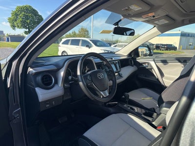 2016 Toyota RAV4 Hybrid XLE