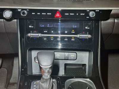 2024 Kia Carnival SX