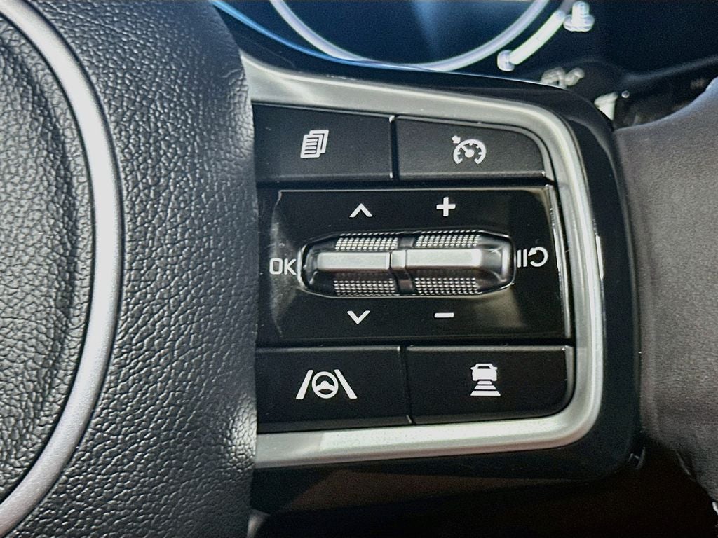 2024 Kia Carnival SX