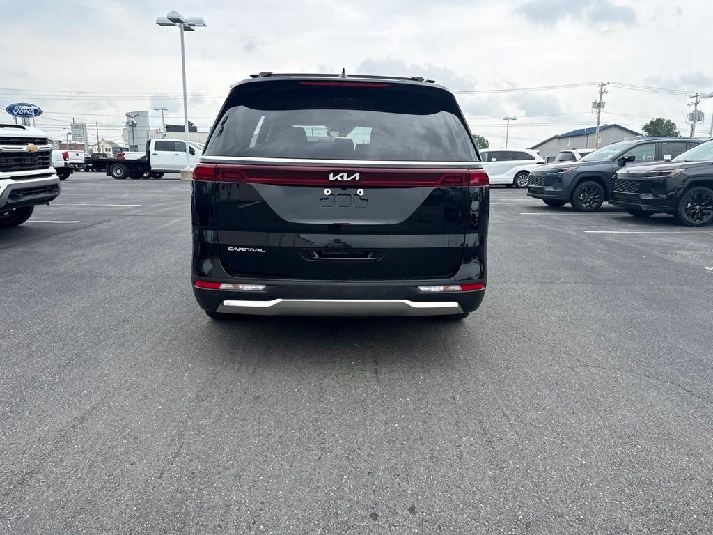 2024 Kia Carnival SX