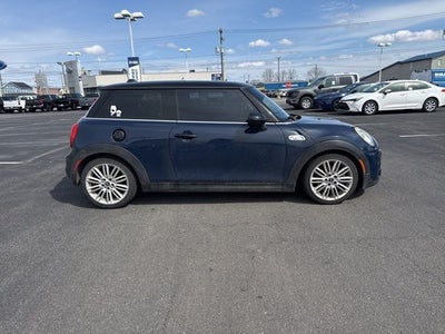 2016 MINI Cooper S Base