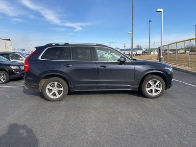 2016 Volvo XC90 T5 Momentum